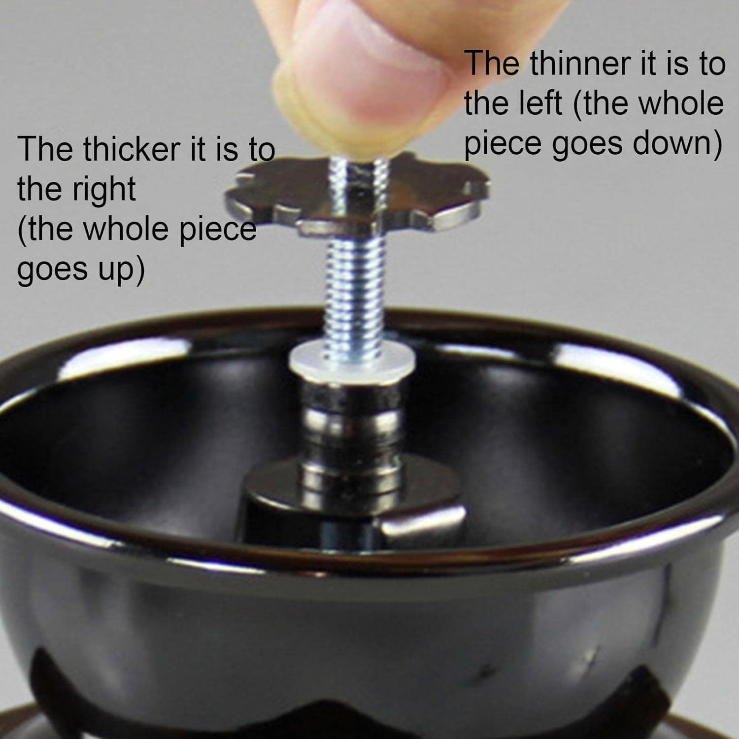 Manual Coffee Grinder, Coffee Bean Grinder, Retro Style, Cast Iron, Wooden Crank, 17.5x10.5x10.5 cm